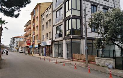 Ayvalık Altınova'da Satılık, Cadde Üstü, 60 M² Dükkan