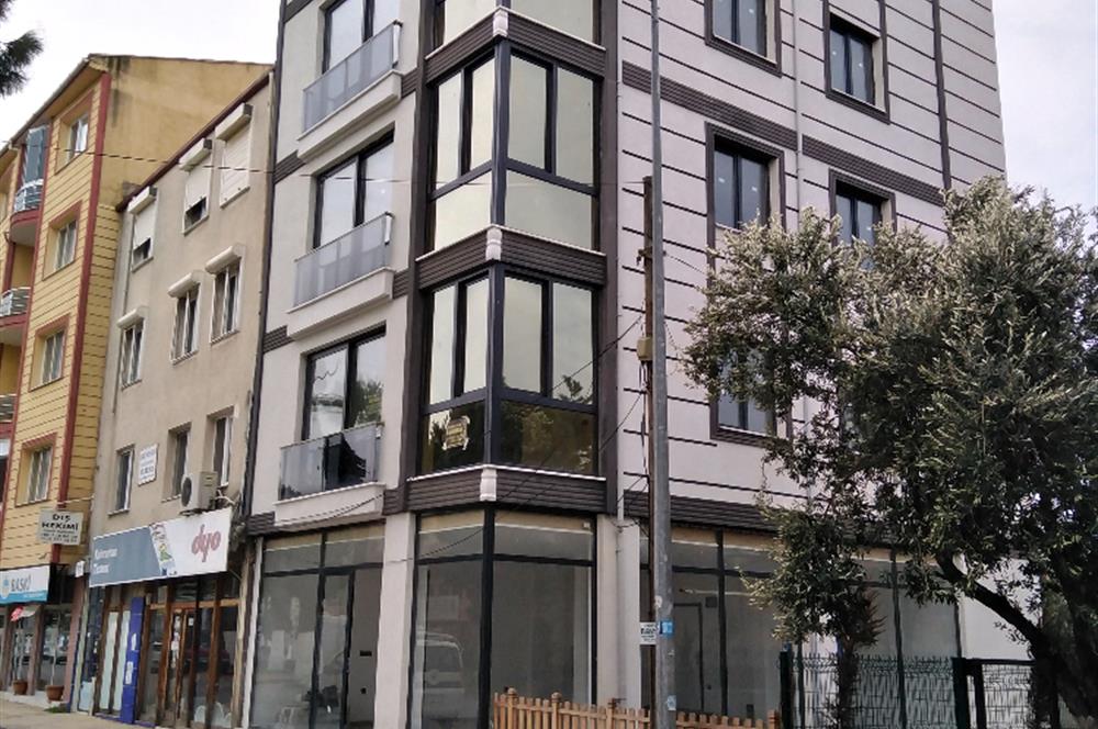 Ayvalık Altınova'da Satılık, Cadde Üstü, 60 M² Dükkan