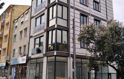 Ayvalık Altınova'da Satılık, Cadde Üstü, 60 M² Dükkan