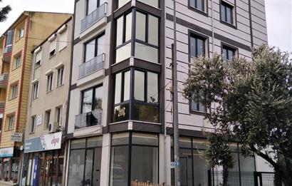 Ayvalık Altınova'da Satılık, Cadde Üstü, 60 M² Dükkan