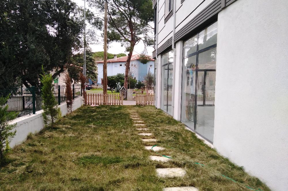 Ayvalık Altınova'da Satılık, Cadde Üstü, 60 M² Dükkan