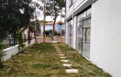 Ayvalık Altınova'da Satılık, Cadde Üstü, 60 M² Dükkan