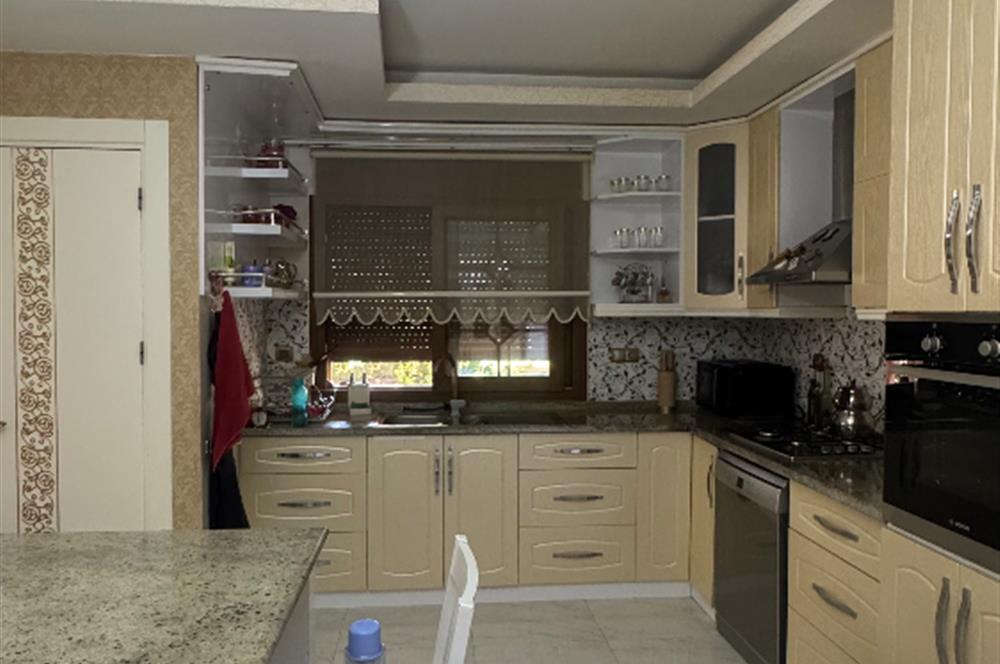 Ergenekon mahallesinde müstakil 4+1 villa