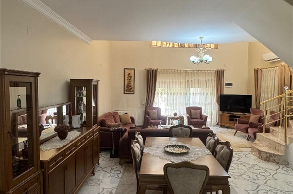 Ergenekon mahallesinde müstakil 4+1 villa