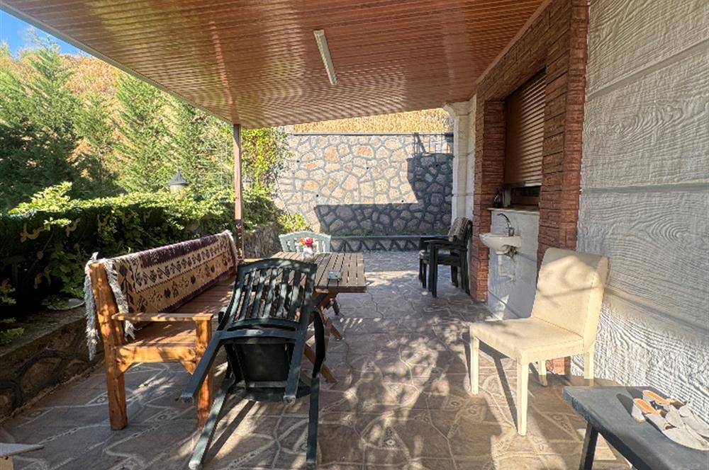 Ergenekon mahallesinde müstakil 4+1 villa