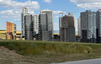 İNCEK TAŞPINAR GÖL VİLLALARINDA SATILIK NATAMAM İKİZ VİLLA