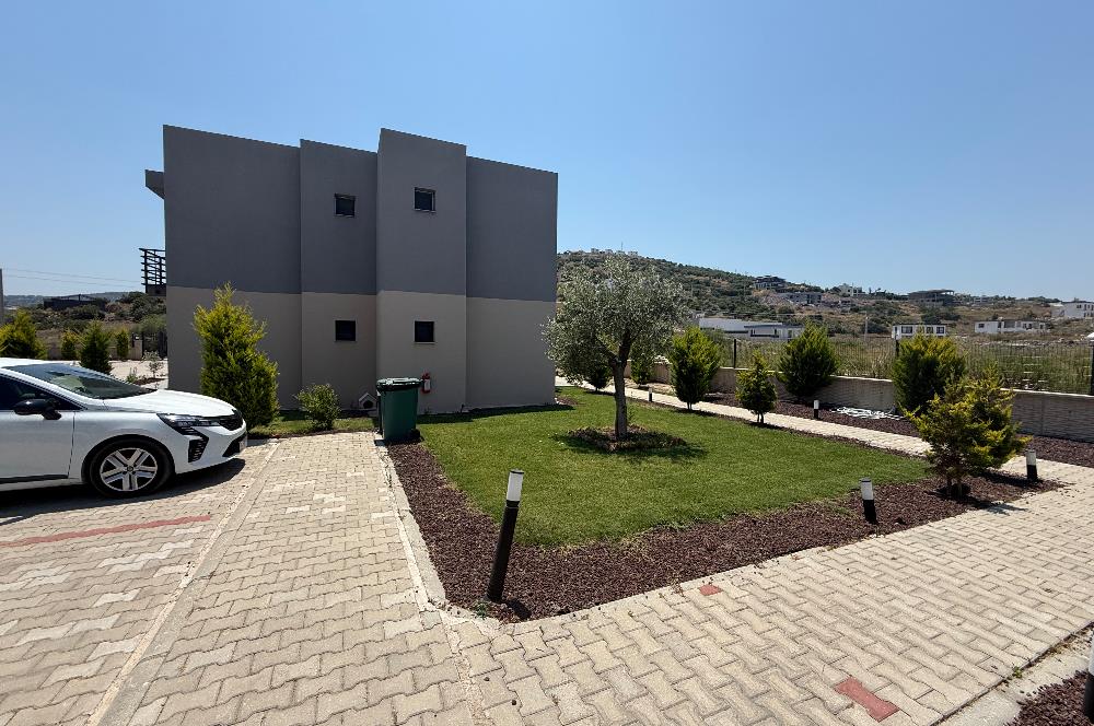 Meşelik Dorya Suites 2 Havuzlu Sitede Kiralık Eşyasız Üst Kat Daire 