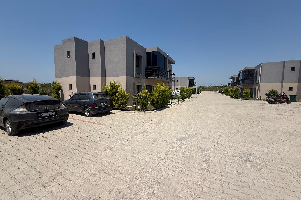 Meşelik Dorya Suites 2 Havuzlu Sitede Kiralık Eşyasız Üst Kat Daire 