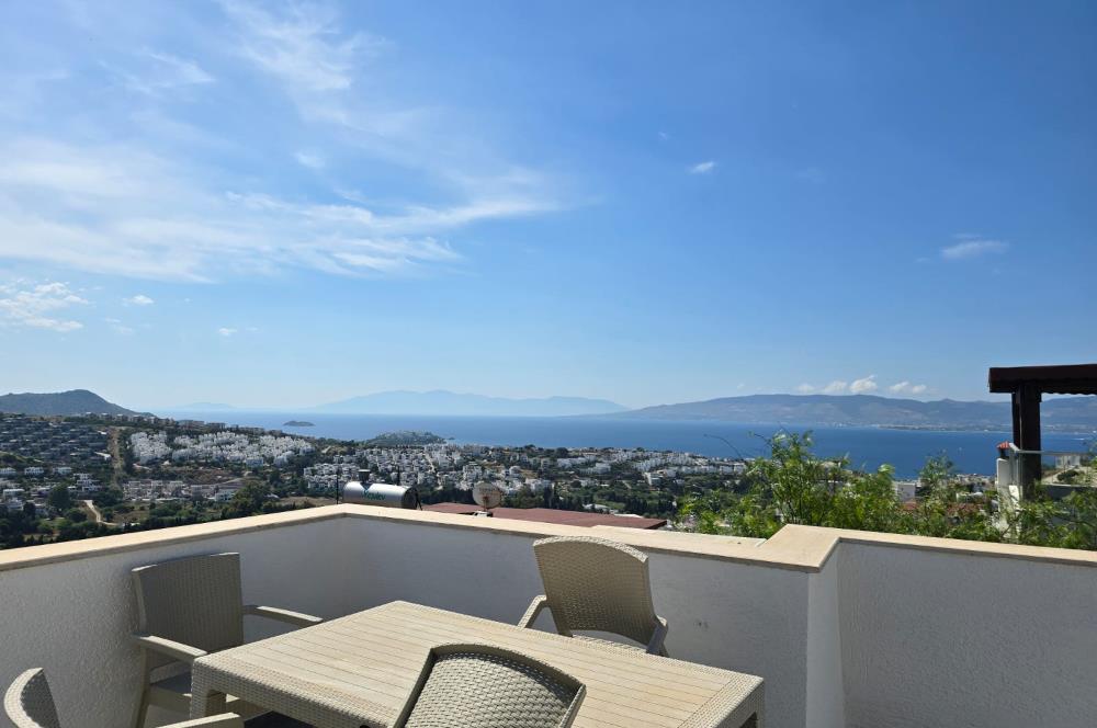 Bodrum Akyarlar'da Satılık 5+2 Havuzlu Tripleks Villa