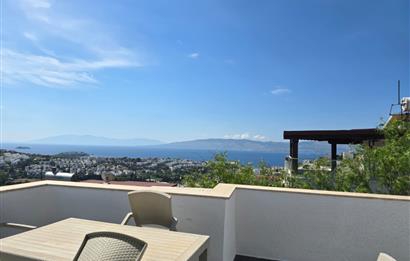 Bodrum Akyarlar'da Satılık 5+2 Havuzlu Tripleks Villa