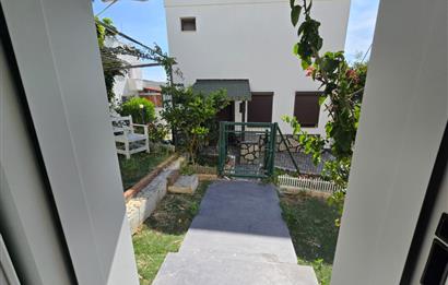 Bodrum Akyarlar'da Satılık 5+2 Havuzlu Tripleks Villa