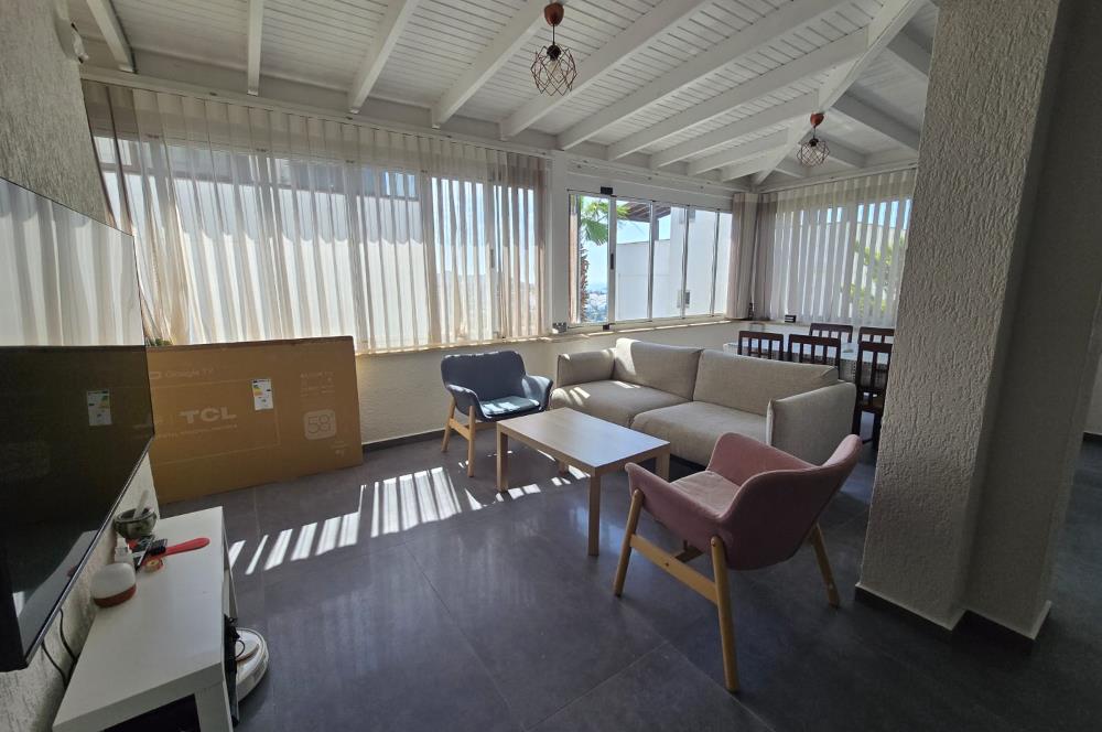 Bodrum Akyarlar'da Satılık 5+2 Havuzlu Tripleks Villa