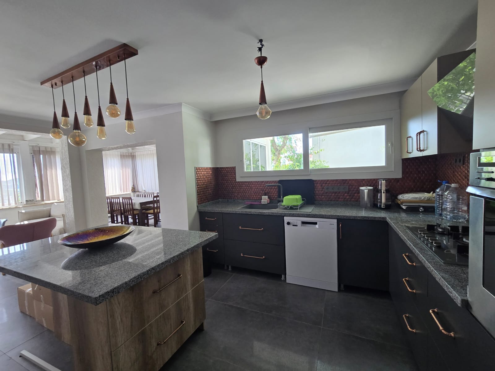 Bodrum Akyarlar'da Satılık 5+2 Havuzlu Tripleks Villa