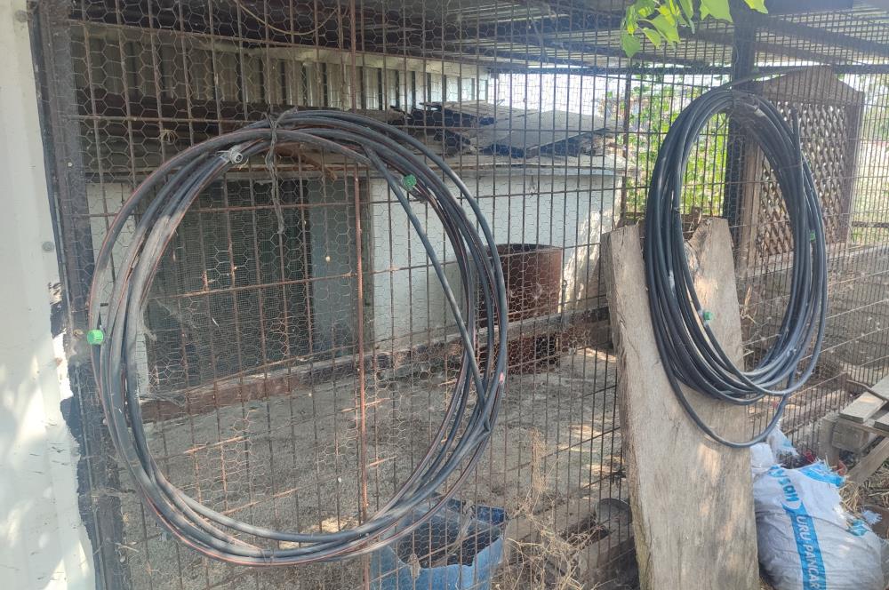 C21 LOCA'DAN BÜYÜK BOSTANCI'DA SATILIK ÇİFTLİK EVİ VE ARSASI