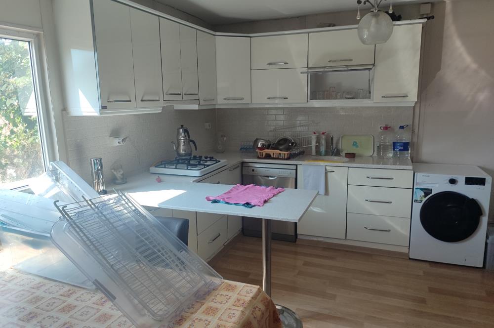 C21 LOCA'DAN BÜYÜK BOSTANCI'DA SATILIK ÇİFTLİK EVİ VE ARSASI