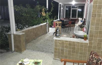 C21 LOCA'DAN BÜYÜK BOSTANCI'DA SATILIK ÇİFTLİK EVİ VE ARSASI