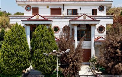 Ergenekon mahallesinde müstakil 4+1 villa
