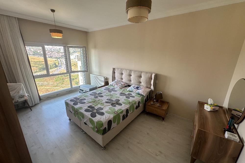 Başakkent Gölet Konutları'nda Eşyalı, Önü Açık 3+1 Kiralık Daire