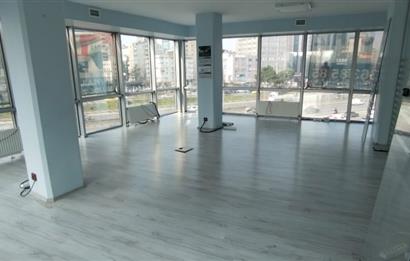 E5 Üzerinde Prestijli Plaza'da Kiralık 210 m2 Komple Kat
