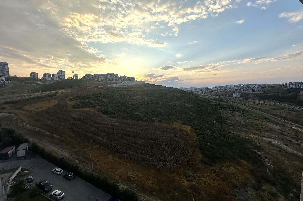 Başakkent Gölet Konutları'nda Eşyalı, Önü Açık 3+1 Kiralık Daire
