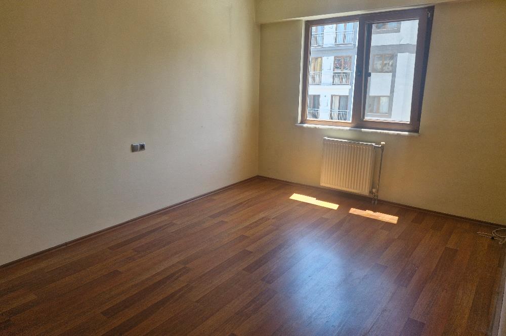 HELENIUM PARK SİTESİNDE HAVUZ CEPHE, KULLANIŞLI GENİŞ 2+1 DAİRE