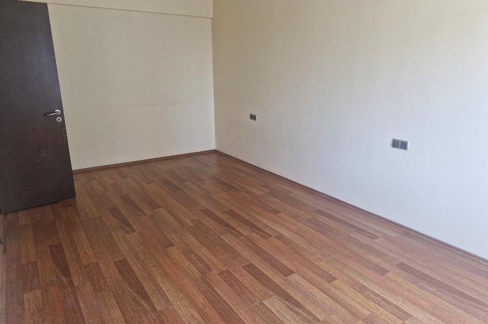 HELENIUM PARK SİTESİNDE HAVUZ CEPHE, KULLANIŞLI GENİŞ 2+1 DAİRE
