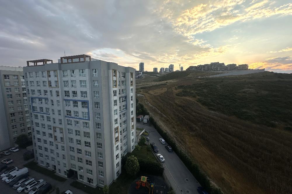 Başakkent Gölet Konutları'nda Eşyalı, Önü Açık 3+1 Kiralık Daire