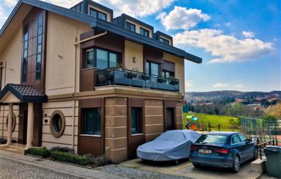 MERKEZ ZEKERİYAKÖY SİTESİ'NDE KİRALIK 2+1 ÇATI DUBLEKS DAİRE