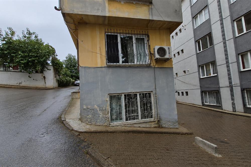 C21 Cius; Askerlik Şubesi Önünde Merkezi Konumda Kombili 2+1 Daire