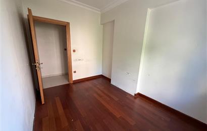 C21 ROOF SAHRAYI CEDİT PAZAR SOKAĞININ HEMEN YANI 3+1 KİRALIK