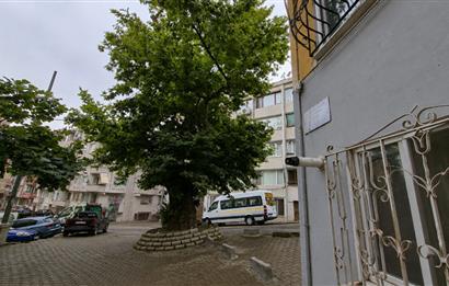 C21 Cius; Askerlik Şubesi Önünde Merkezi Konumda Kombili 2+1 Daire