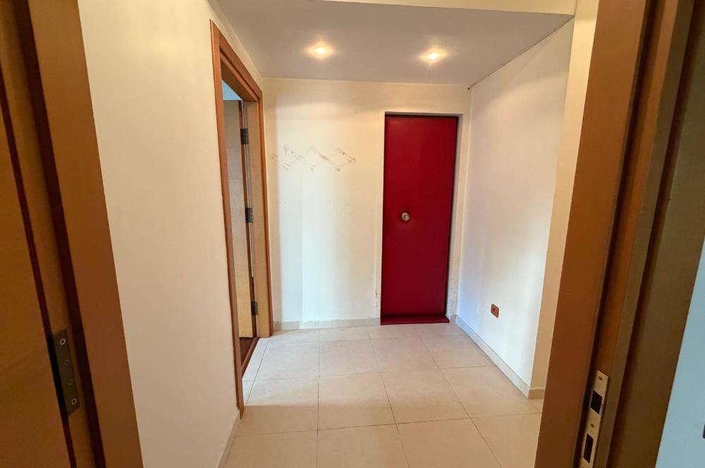 C21 ROOF SAHRAYI CEDİT PAZAR SOKAĞININ HEMEN YANI 3+1 KİRALIK