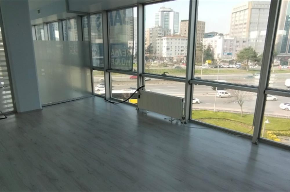 E5 Üzerinde Prestijli Plaza'da Kiralık 210 m2 Komple Kat