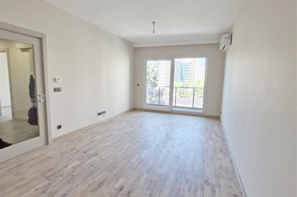 TOPKAPI ALYA MERKEZEFENDİ CAD. SİTE İÇİNDE SATILIK 2 + 1 DAİRE