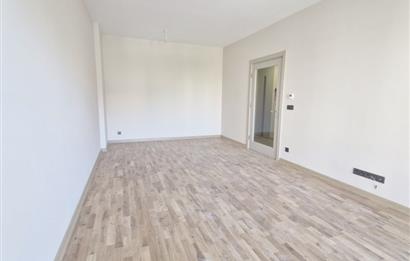 TOPKAPI ALYA MERKEZEFENDİ CAD. SİTE İÇİNDE SATILIK 2 + 1 DAİRE