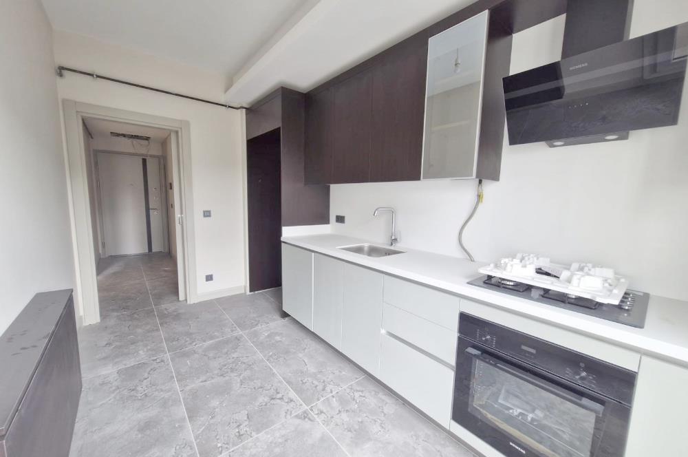 TOPKAPI ALYA MERKEZEFENDİ CAD. SİTE İÇİNDE SATILIK 2 + 1 DAİRE