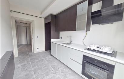 TOPKAPI ALYA MERKEZEFENDİ CAD. SİTE İÇİNDE SATILIK 2 + 1 DAİRE