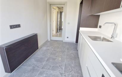 TOPKAPI ALYA MERKEZEFENDİ CAD. SİTE İÇİNDE SATILIK 2 + 1 DAİRE