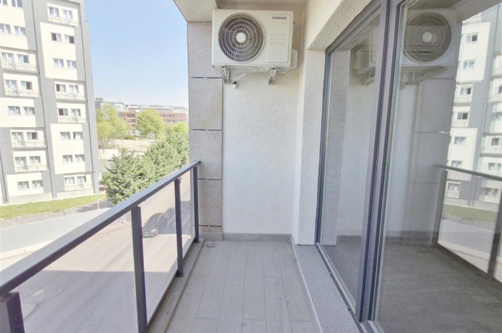TOPKAPI ALYA MERKEZEFENDİ CAD. SİTE İÇİNDE SATILIK 2 + 1 DAİRE