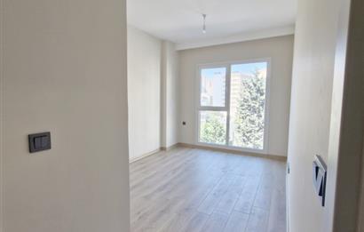 TOPKAPI ALYA MERKEZEFENDİ CAD. SİTE İÇİNDE SATILIK 2 + 1 DAİRE