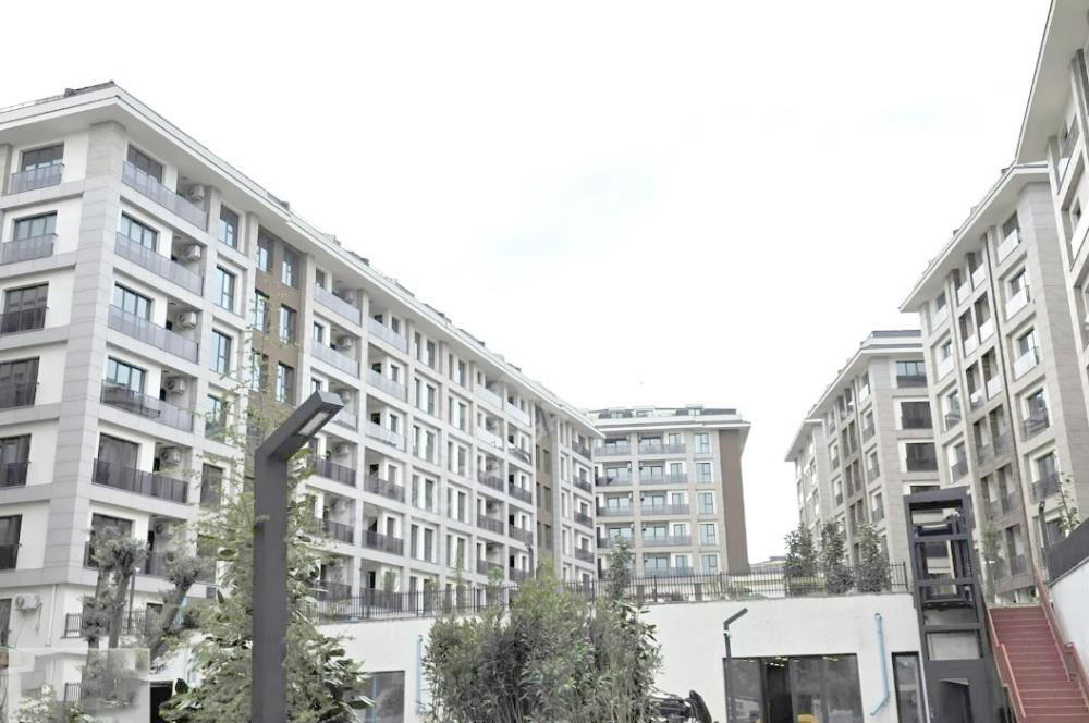 TOPKAPI ALYA MERKEZEFENDİ CAD. SİTE İÇİNDE SATILIK 2 + 1 DAİRE