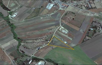 SİLİVRİ SEYMEN İMAR SINIRINDA 9.081 m² ASFALT CEPHELİ TARLA