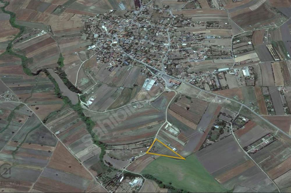 SİLİVRİ SEYMEN İMAR SINIRINDA 9.081 m² ASFALT CEPHELİ TARLA