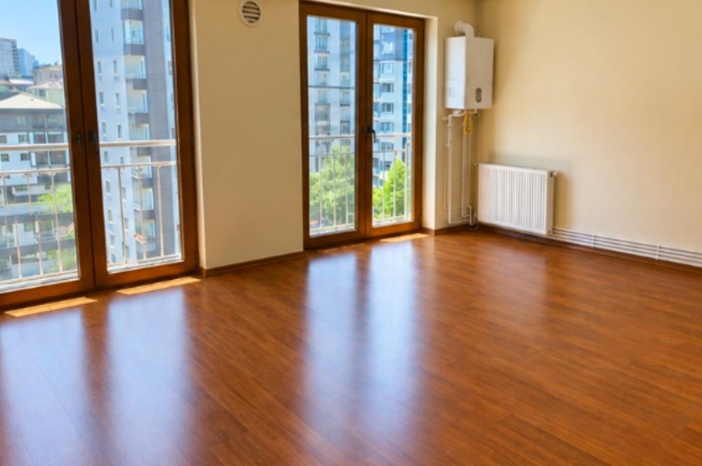 HELENIUM PARK SİTESİNDE HAVUZ CEPHE, KULLANIŞLI GENİŞ 2+1 DAİRE