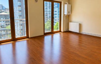 HELENIUM PARK SİTESİNDE HAVUZ CEPHE, KULLANIŞLI GENİŞ 2+1 DAİRE
