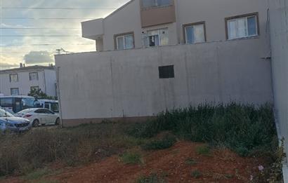 ATAŞEHİR FERHATPAŞA' DA SATILIK İMARLI 285 M2 ARSA