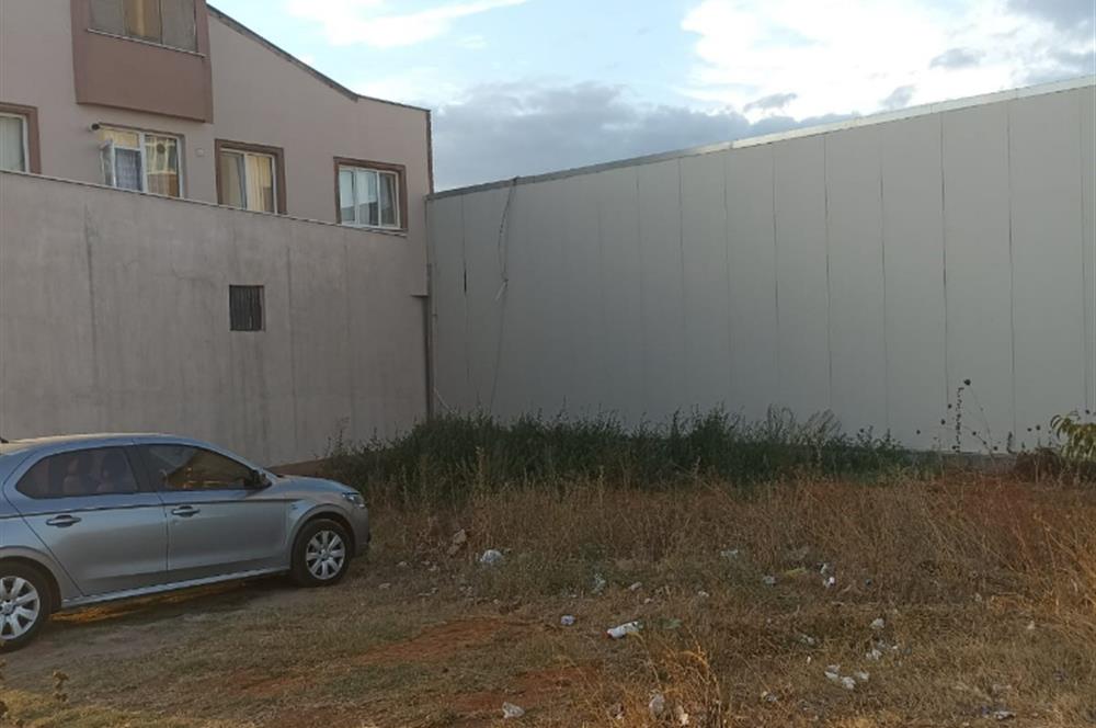 ATAŞEHİR FERHATPAŞA' DA SATILIK İMARLI 285 M2 ARSA