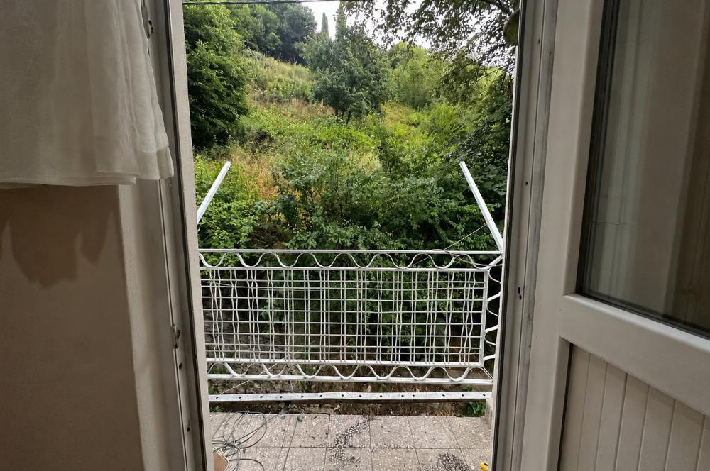 Büyükdere'de Eşyalı 2+1 Kiralık Daire