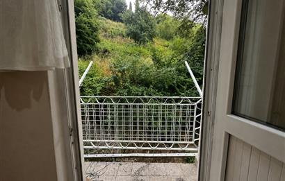 Büyükdere'de Eşyalı 2+1 Kiralık Daire