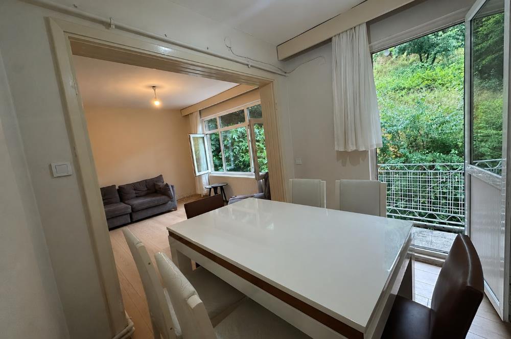 Büyükdere'de Eşyalı 2+1 Kiralık Daire